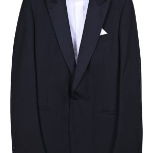 Zweiteiliger Smoking mit weißem Hemd und Accessoires